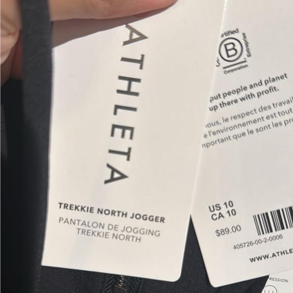 ATHLETA Trekkie North Mid Rise Legacy Jogger // Black #405726 - Picture 15 of 16